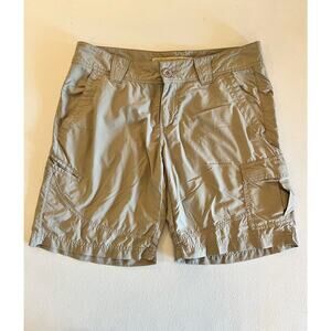 Cabela's Women's Casuals Hiking Shorts Size 6 Tan UPF50  6 Pockets 100% Nylon